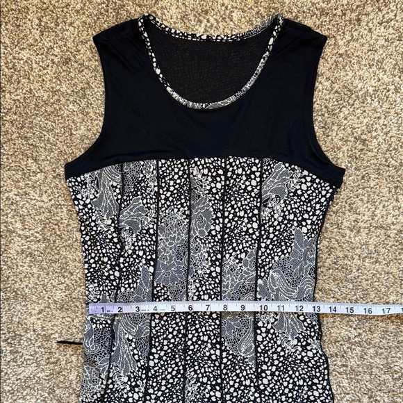 Jessica Dress Black White Random Design Sleeveless Reverse Seams on Panels Sz 8 - Picture 10 of 11